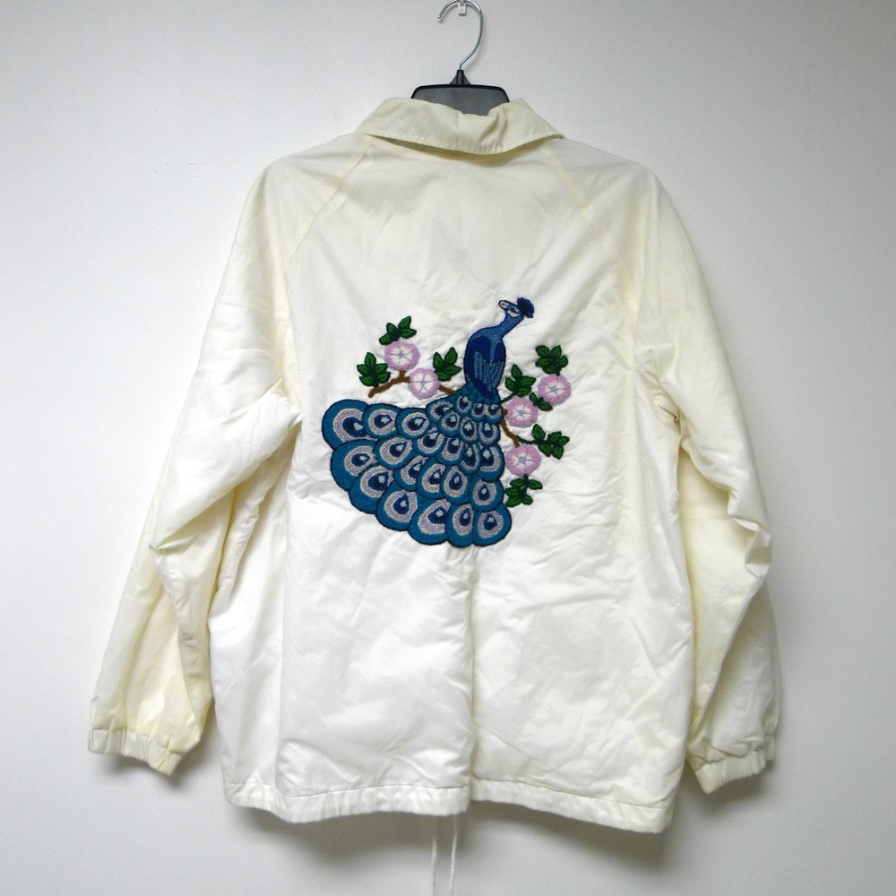 Current Seen . Peacock embroidered white jacket